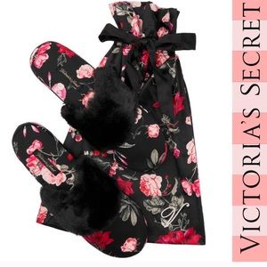Brand new Victorias Secret Slippers women